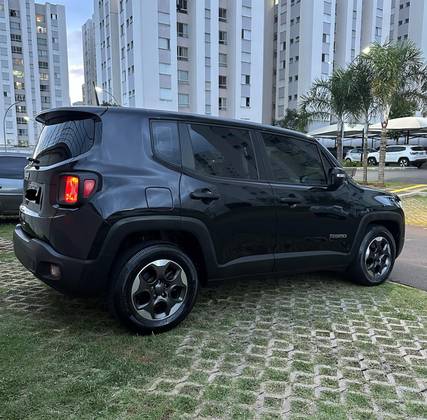 JEEP RENEGADE 1.8 16V FLEX 4P AUTOMÁTICO JEEP RENEGADE 1.8 16V FLEX 4P AUTOMÁTICO